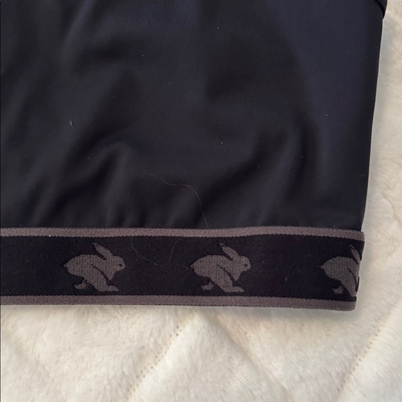 Rabbit Women's Black Sports Bra size large - Picture 3 of 4
